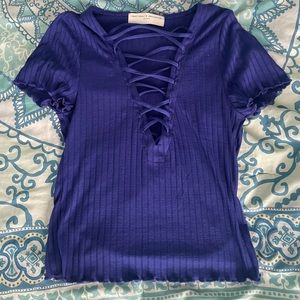 CRISS CROSS NAVY BLUE TOP FROM URBAN OUTFITTERS